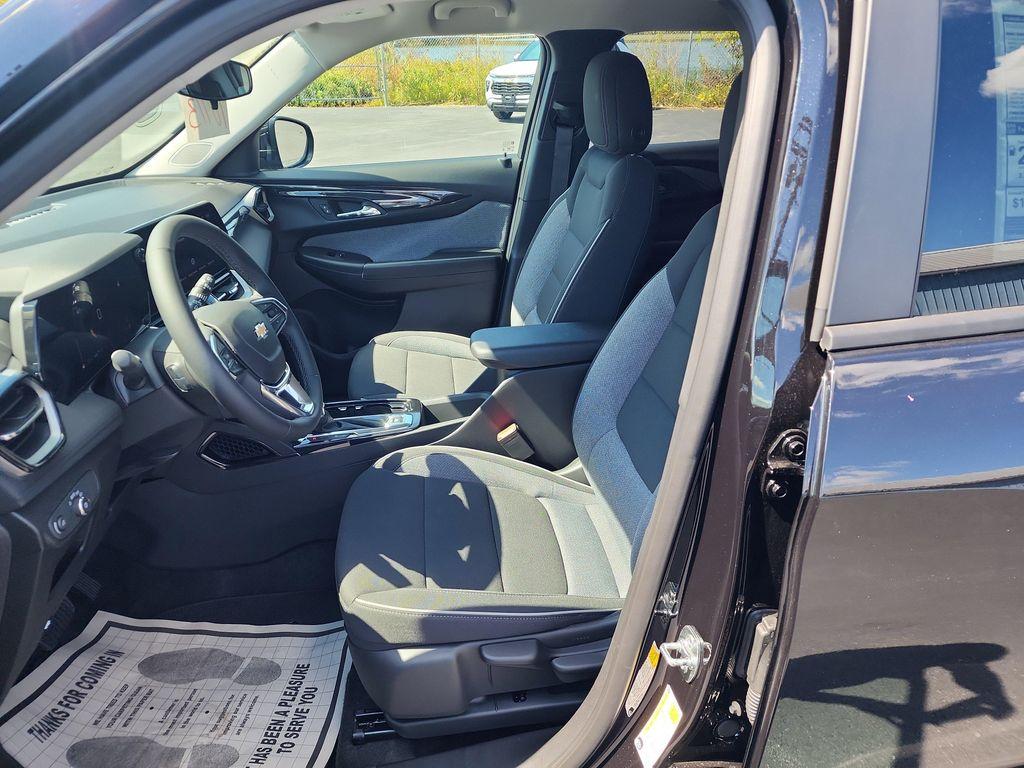 new 2026 Chevrolet TrailBlazer car, priced at $29,380
