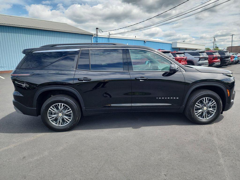 new 2026 Chevrolet Traverse car, priced at $46,120