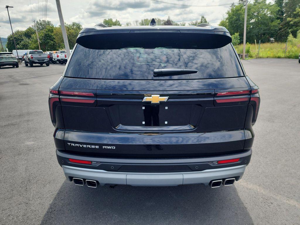 new 2026 Chevrolet Traverse car, priced at $46,120