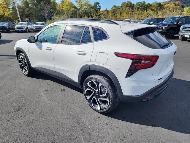 new 2025 Chevrolet Trax car, priced at $27,085