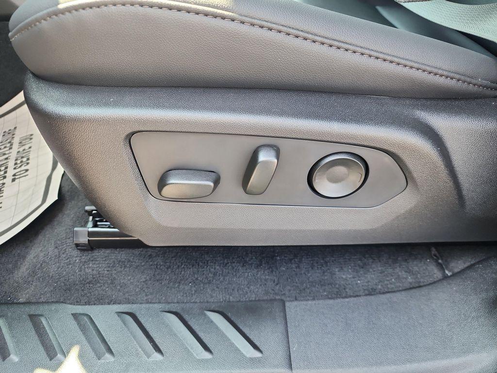 new 2026 Chevrolet Colorado car, priced at $46,210