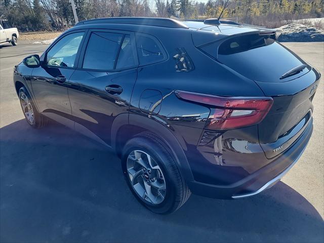 new 2025 Chevrolet Trax car, priced at $25,830