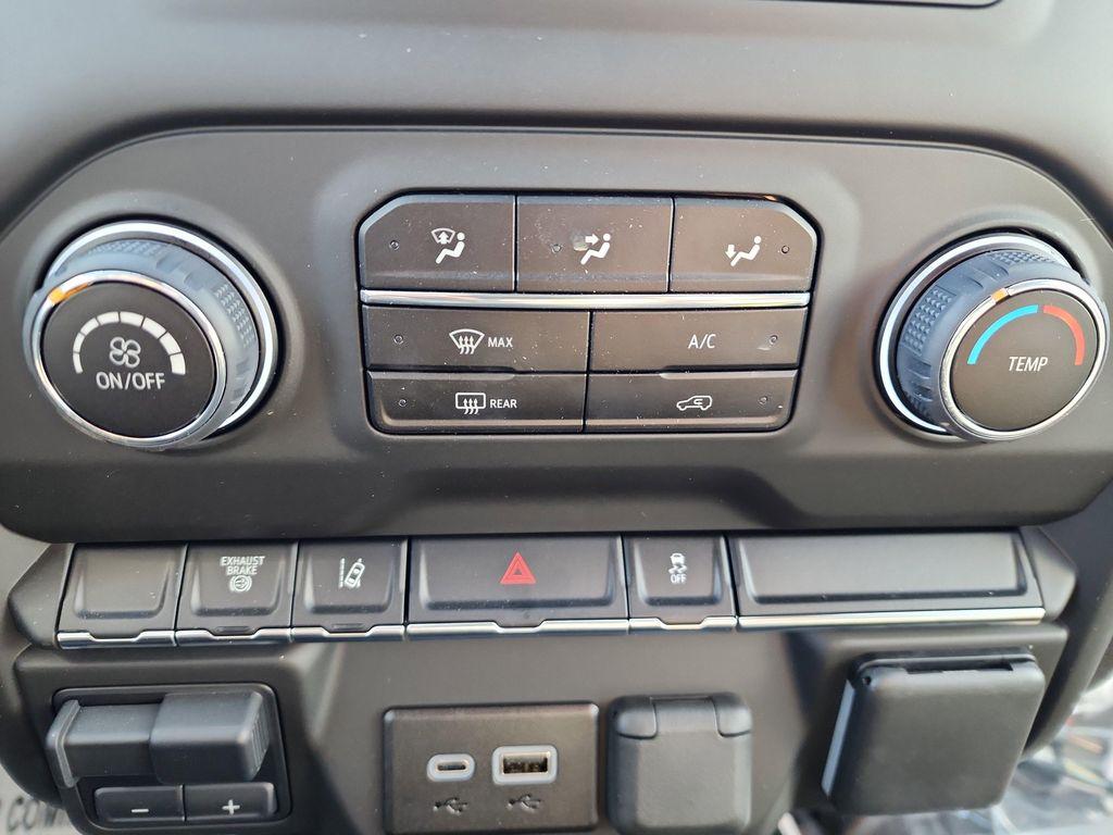 new 2025 Chevrolet Silverado 3500 car, priced at $62,183