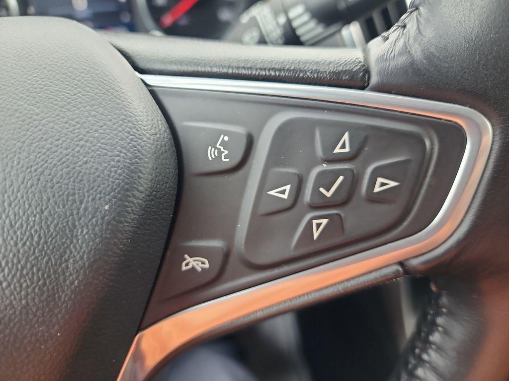 used 2022 Chevrolet Equinox car, priced at $23,399