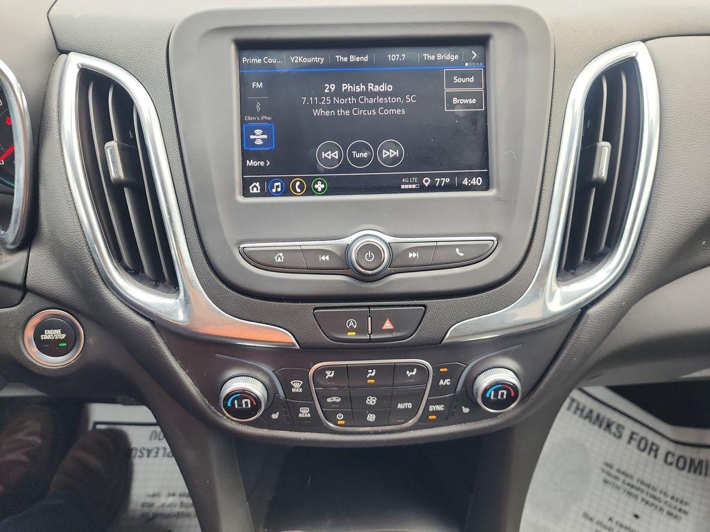 used 2022 Chevrolet Equinox car, priced at $23,399