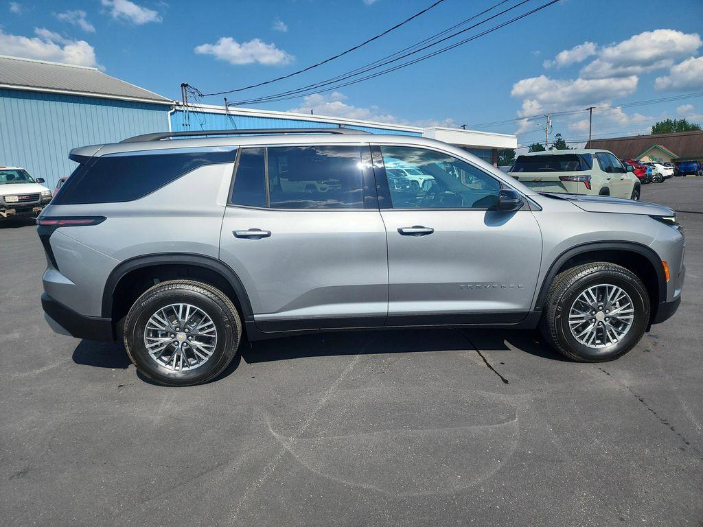 new 2026 Chevrolet Traverse car, priced at $46,120
