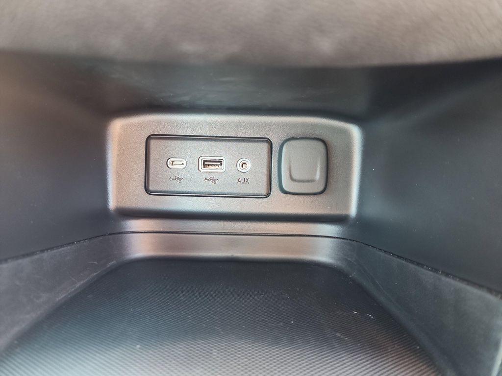 used 2020 Chevrolet Equinox car, priced at $20,299