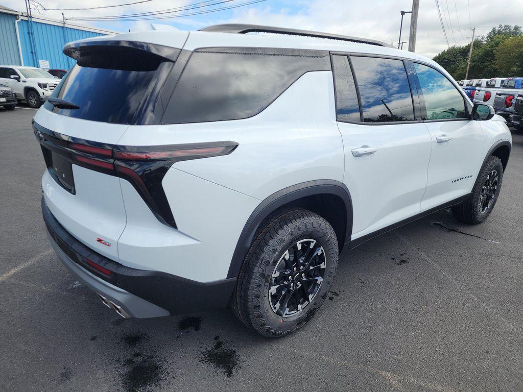 new 2026 Chevrolet Traverse car, priced at $54,085