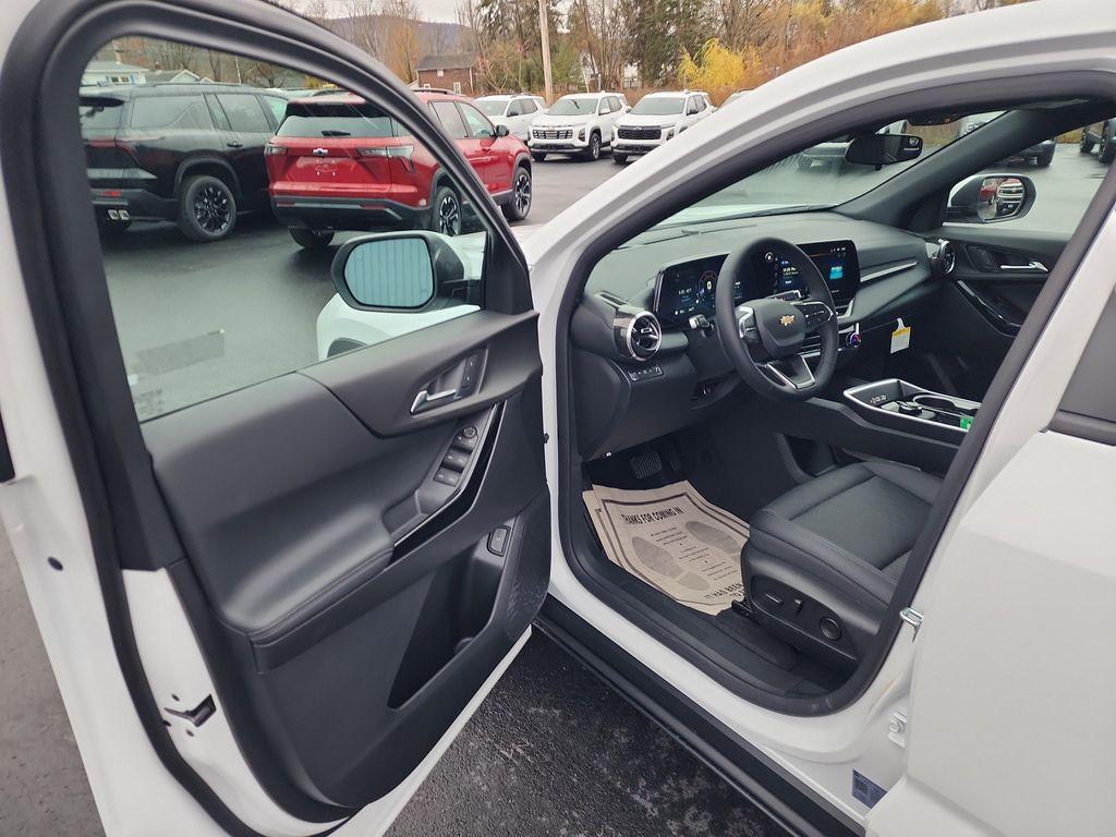 new 2026 Chevrolet Equinox car, priced at $34,545