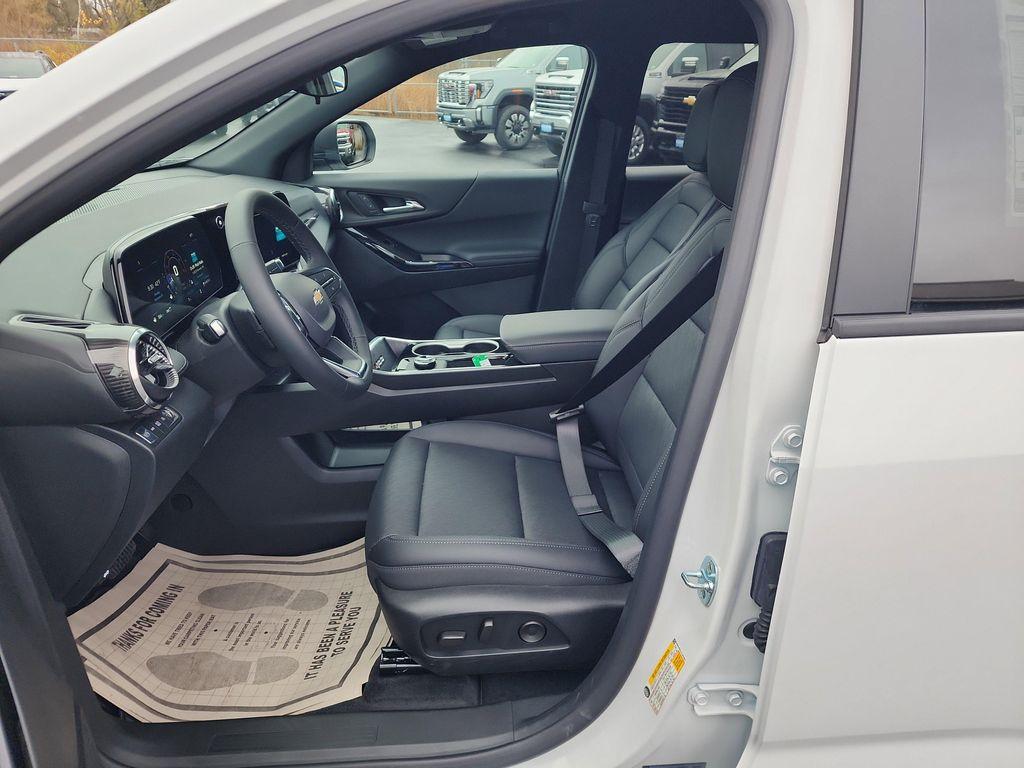 new 2026 Chevrolet Equinox car, priced at $34,545