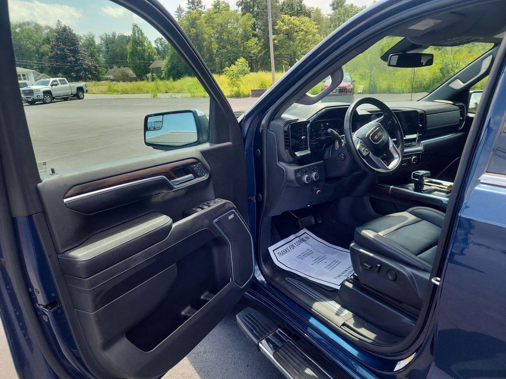 used 2023 GMC Sierra 1500 car, priced at $47,689
