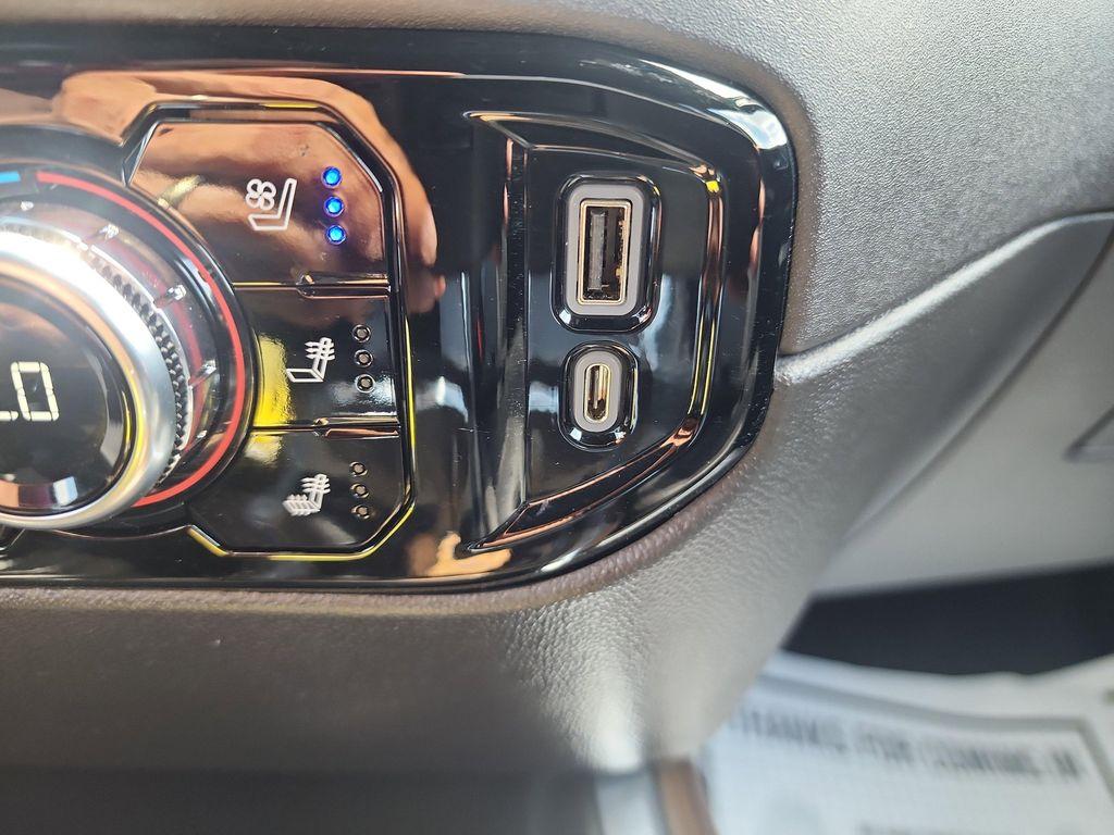 used 2023 GMC Sierra 1500 car, priced at $47,689