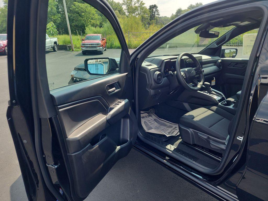 new 2026 Chevrolet Colorado car, priced at $42,495