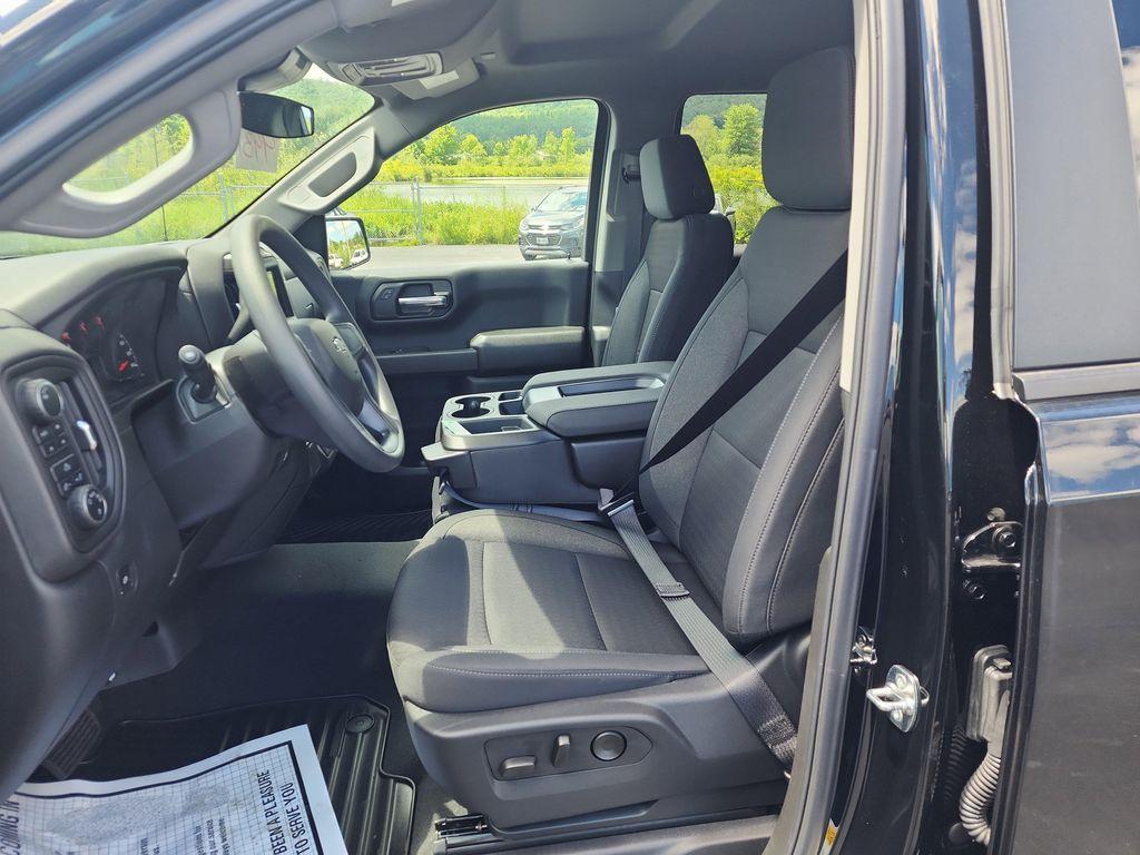 new 2025 Chevrolet Silverado 1500 car, priced at $57,980