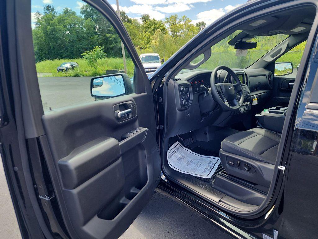 new 2025 Chevrolet Silverado 1500 car, priced at $57,980