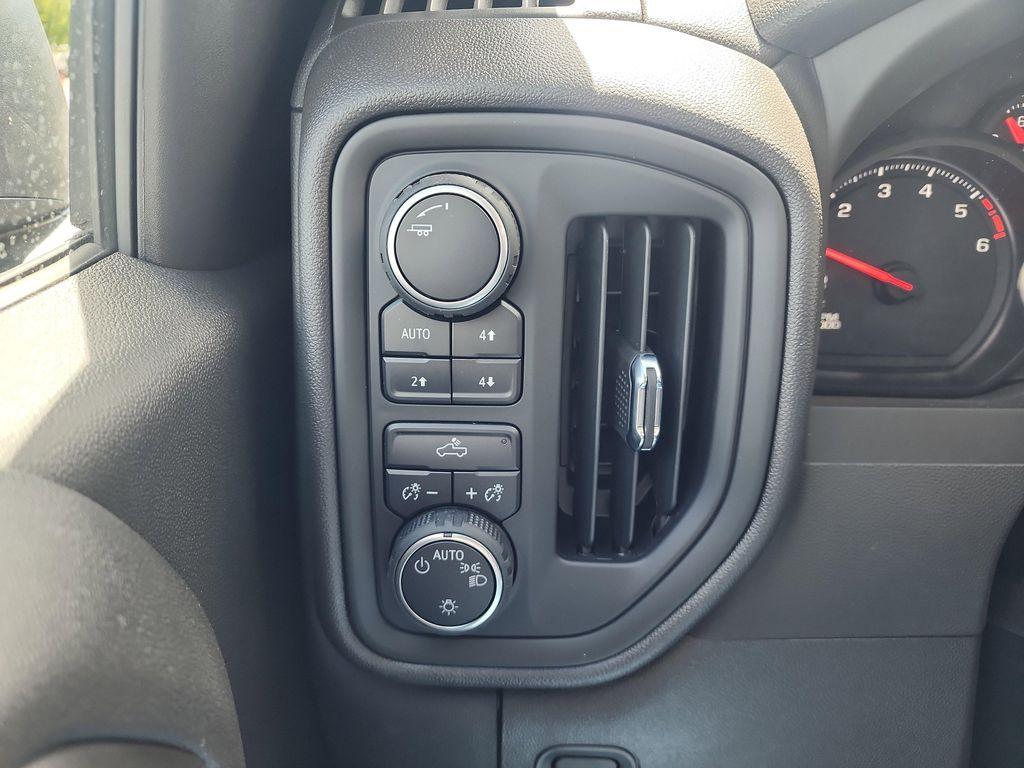 new 2025 Chevrolet Silverado 1500 car, priced at $57,980