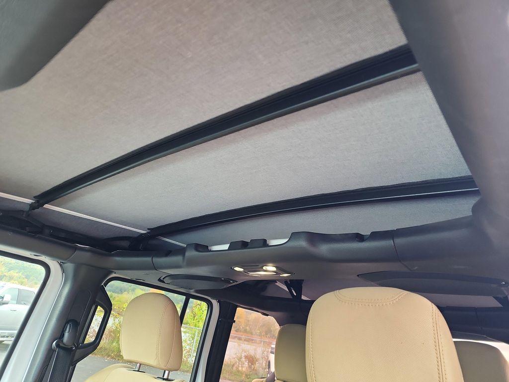 used 2021 Jeep Wrangler Unlimited car, priced at $31,490