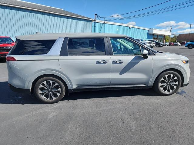 used 2024 Kia Carnival car, priced at $37,699