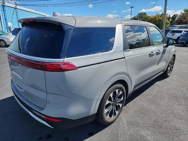 used 2024 Kia Carnival car, priced at $37,699