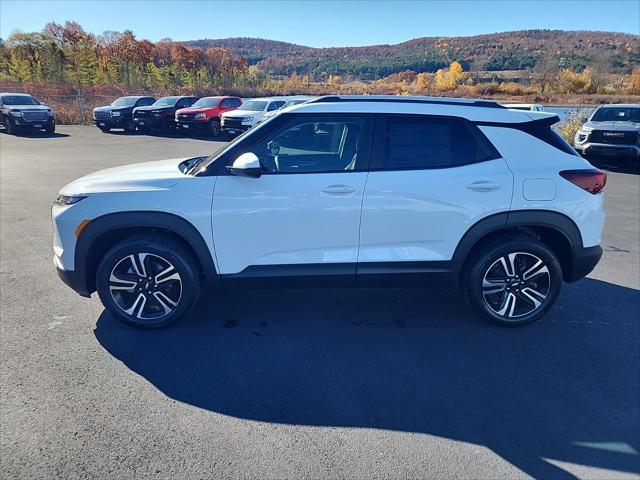 new 2025 Chevrolet TrailBlazer car, priced at $30,825