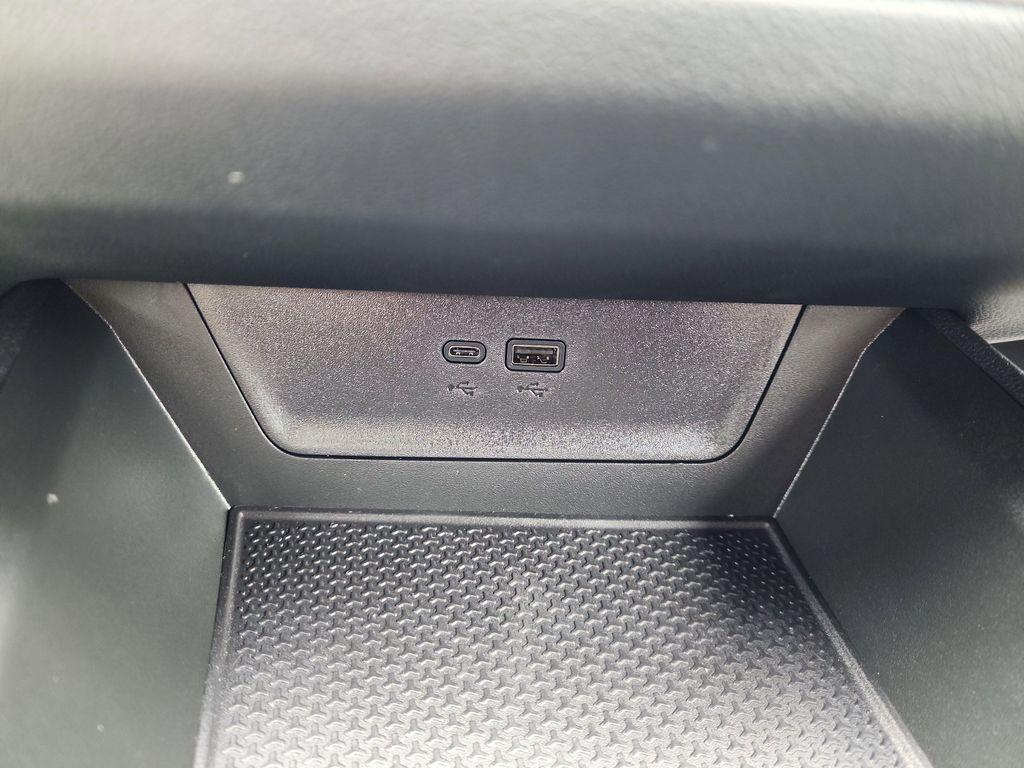 new 2026 Chevrolet Equinox car, priced at $33,640