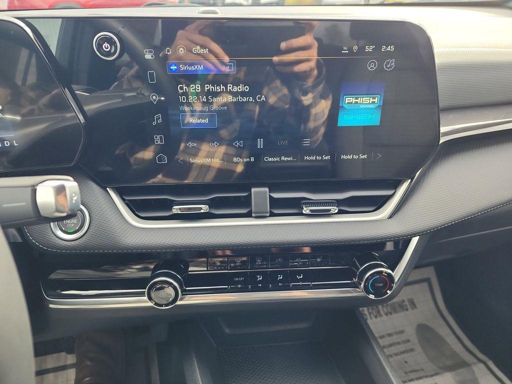 new 2026 Chevrolet Equinox car, priced at $33,640