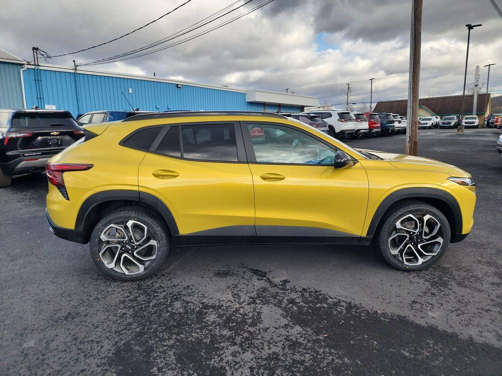 used 2024 Chevrolet Trax car, priced at $22,895