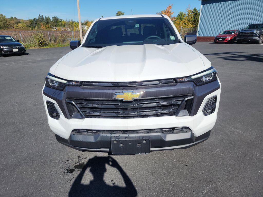 new 2025 Chevrolet Colorado car, priced at $44,460