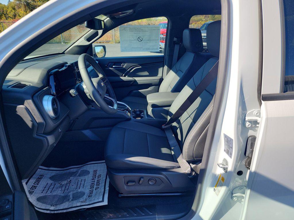 new 2025 Chevrolet Colorado car, priced at $44,460
