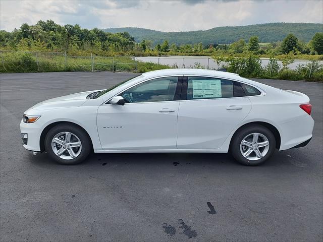 new 2025 Chevrolet Malibu car, priced at $26,995