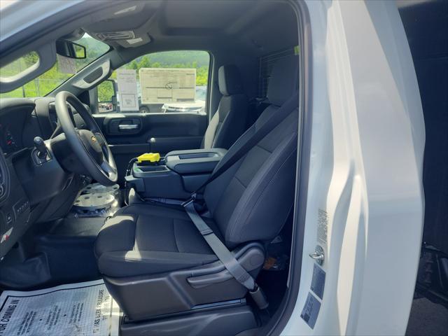 new 2025 Chevrolet Silverado 3500 car, priced at $52,478