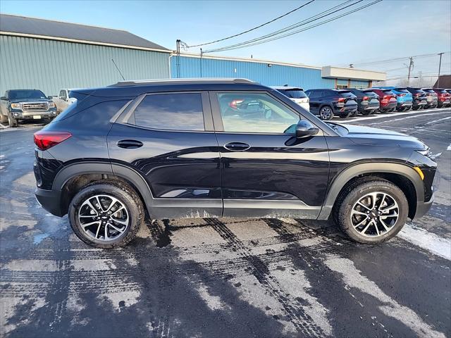 used 2024 Chevrolet TrailBlazer car, priced at $30,395