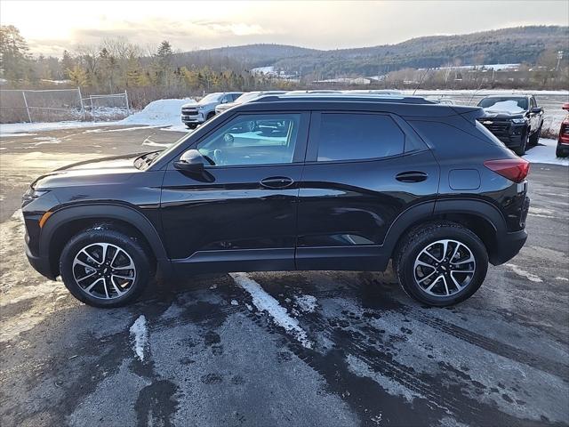 used 2024 Chevrolet TrailBlazer car, priced at $30,395