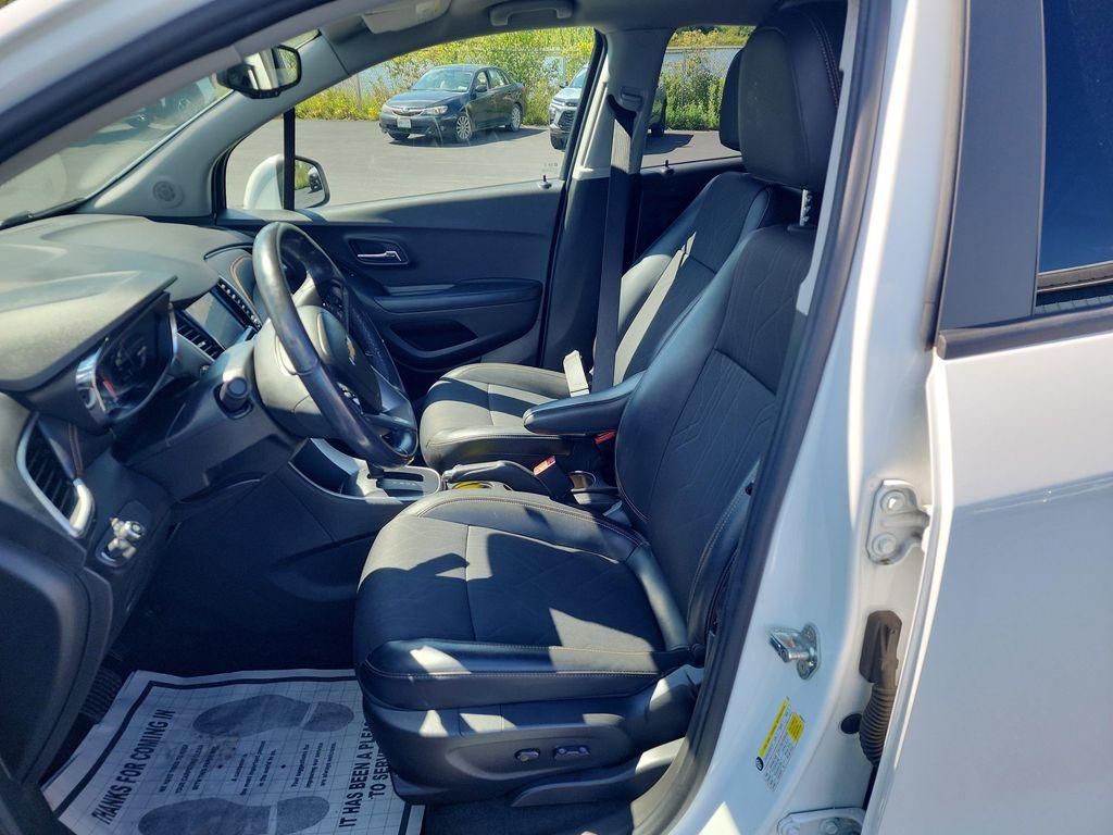 used 2022 Chevrolet Trax car, priced at $20,551