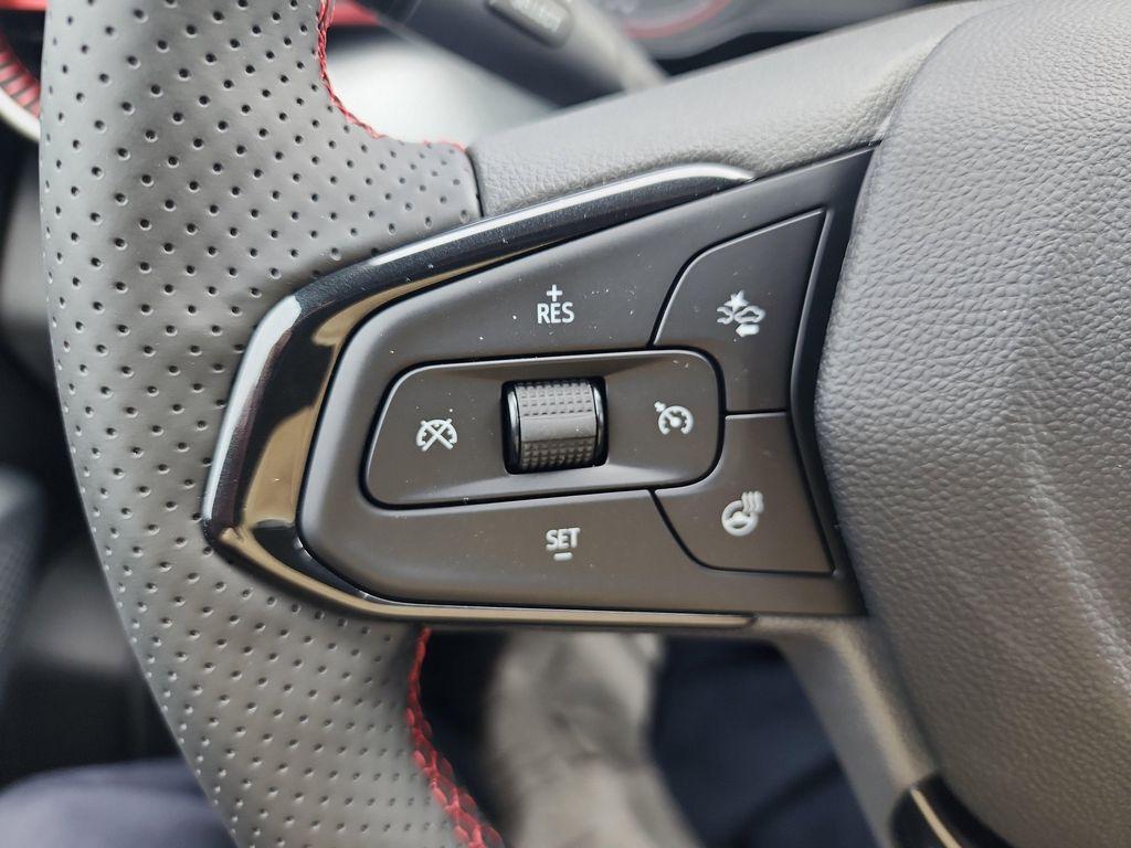new 2025 Chevrolet Trax car, priced at $24,290