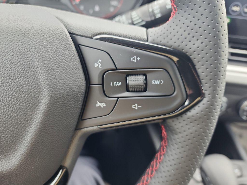 new 2025 Chevrolet Trax car, priced at $24,290