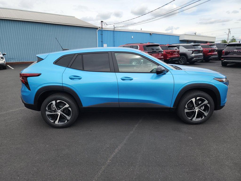 new 2025 Chevrolet Trax car, priced at $24,290
