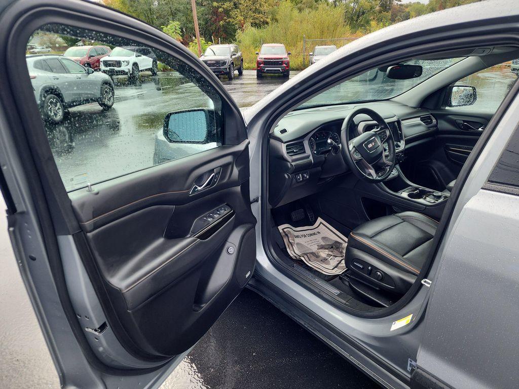 used 2023 GMC Acadia car, priced at $35,373