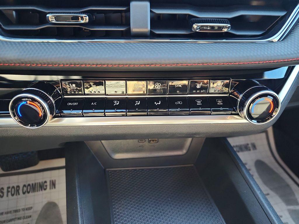 new 2026 Chevrolet Equinox car, priced at $38,610