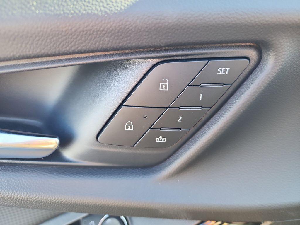 new 2026 Chevrolet Equinox car, priced at $38,610