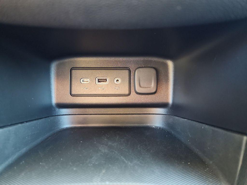 used 2019 Chevrolet Equinox car, priced at $19,249