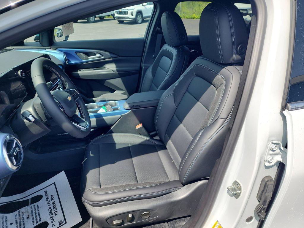 new 2025 Chevrolet Equinox EV car, priced at $47,385