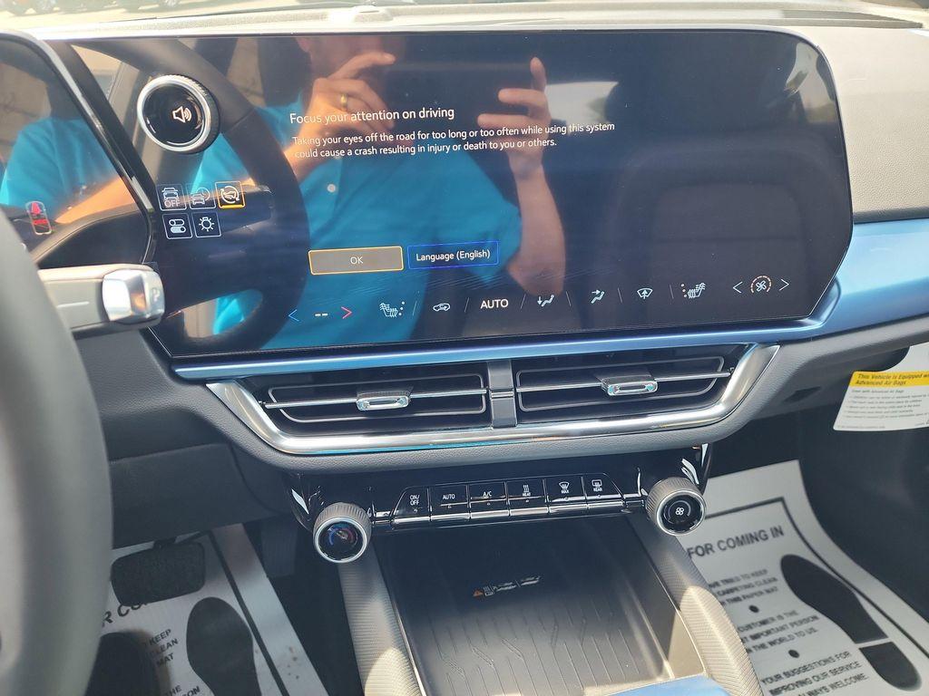 new 2025 Chevrolet Equinox EV car, priced at $47,385