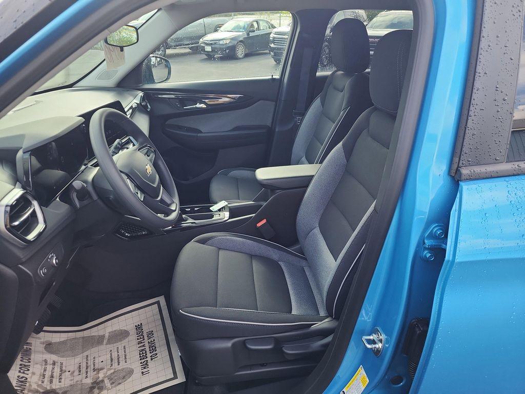 new 2026 Chevrolet TrailBlazer car, priced at $28,080