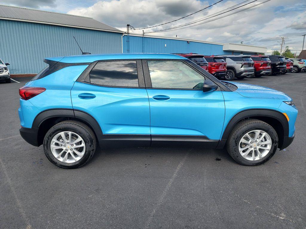 new 2026 Chevrolet TrailBlazer car, priced at $28,080