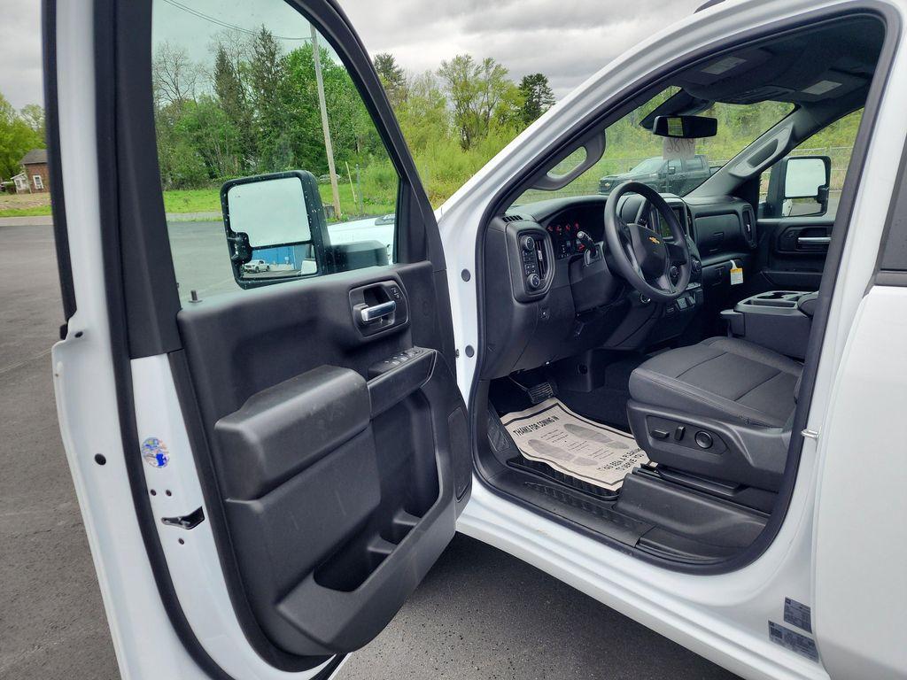 new 2025 Chevrolet Silverado 2500 car, priced at $68,760