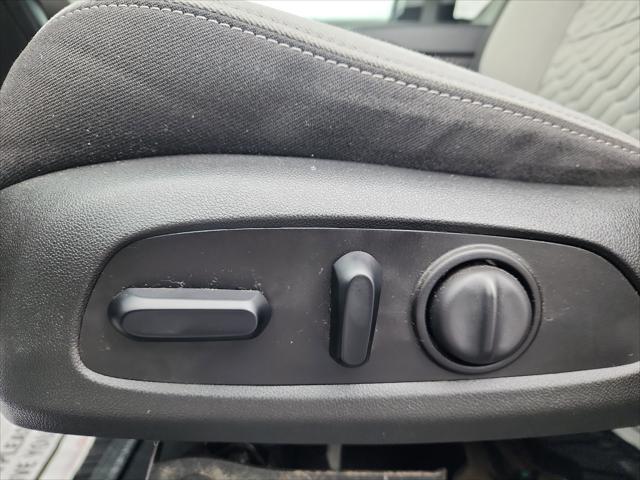 used 2021 Chevrolet Equinox car, priced at $18,799