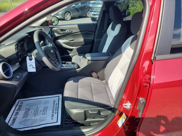 new 2025 Chevrolet Trax car, priced at $22,890