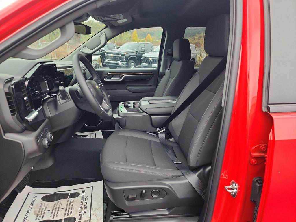 new 2025 Chevrolet Silverado 1500 car, priced at $59,840