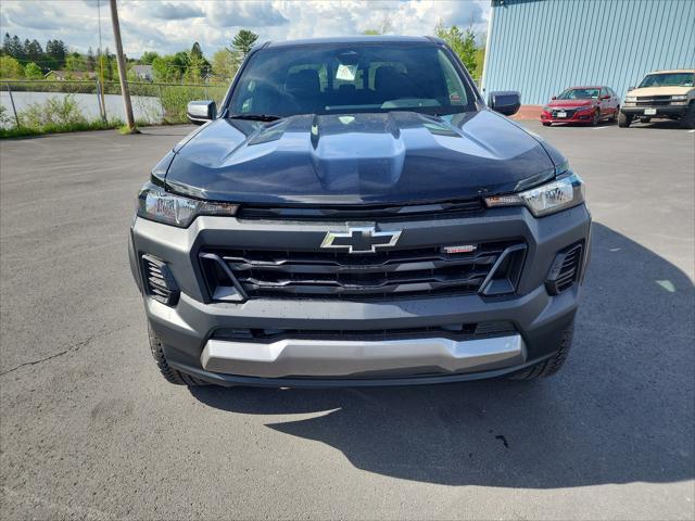 new 2025 Chevrolet Colorado car, priced at $45,270